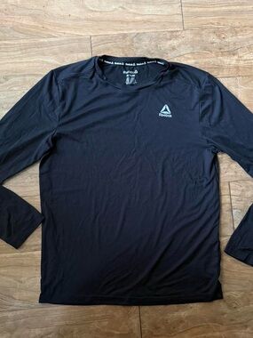 Reebok Men’s Long-Sleeve Athletic Shirt — Black